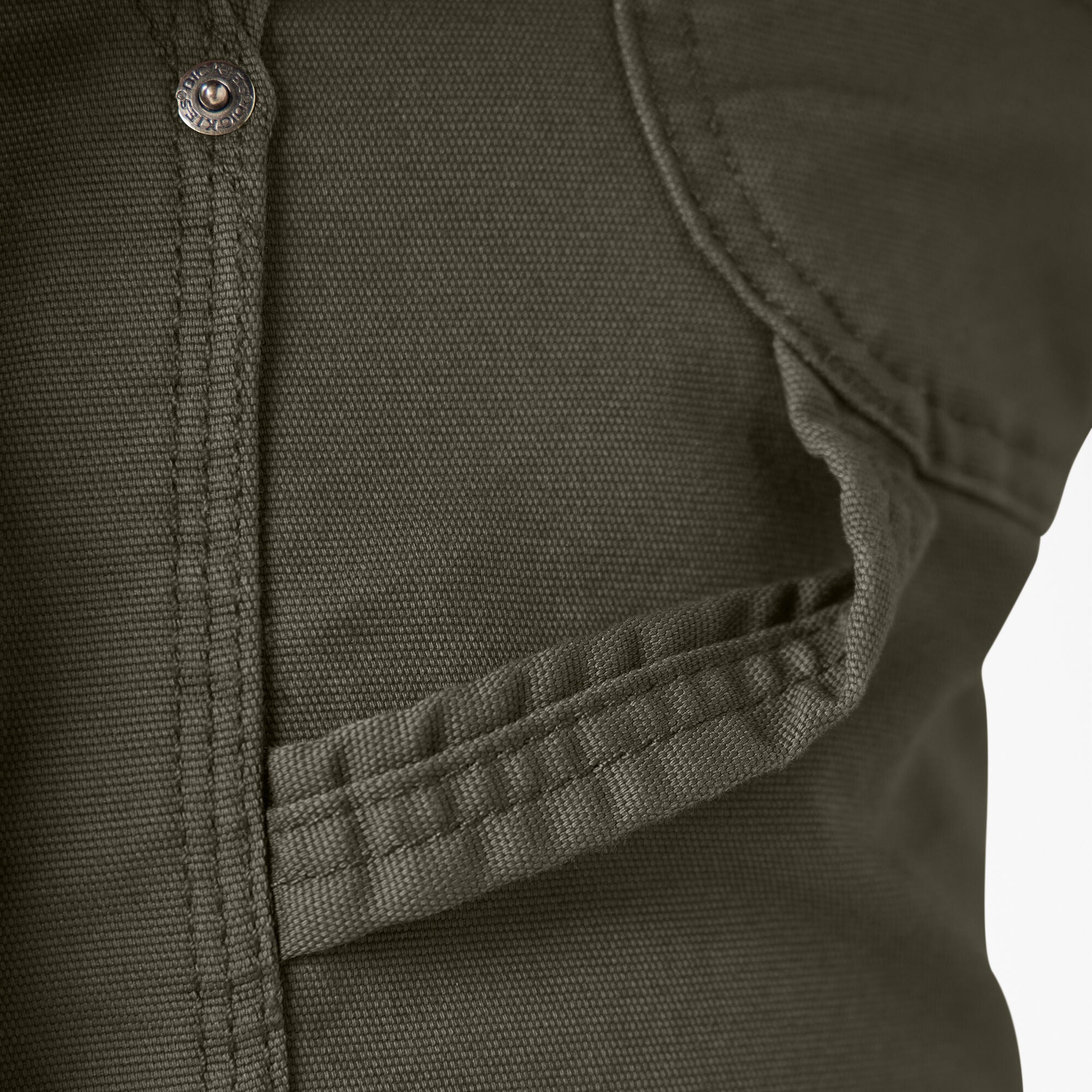 Close-up of Dp802 Carpenter Pant Regular Fit Pants Stone Washed Black Pants showing Metal snap closure and ribbed cuff