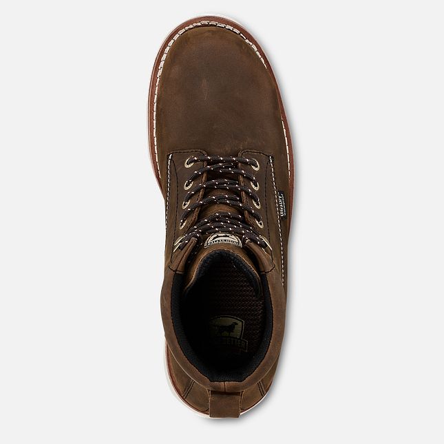 Close-up of Wingshooter ST 83622 Boots Boots showing Brown nubuck upper with contrasting cream stitching along the welt and